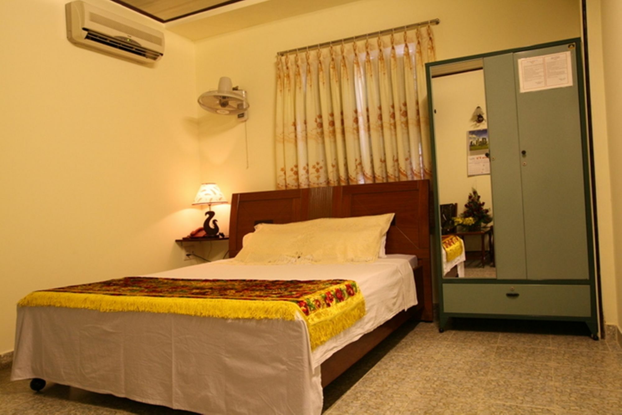 Thien Vu Hotel Ho Chi Minh City Exterior photo